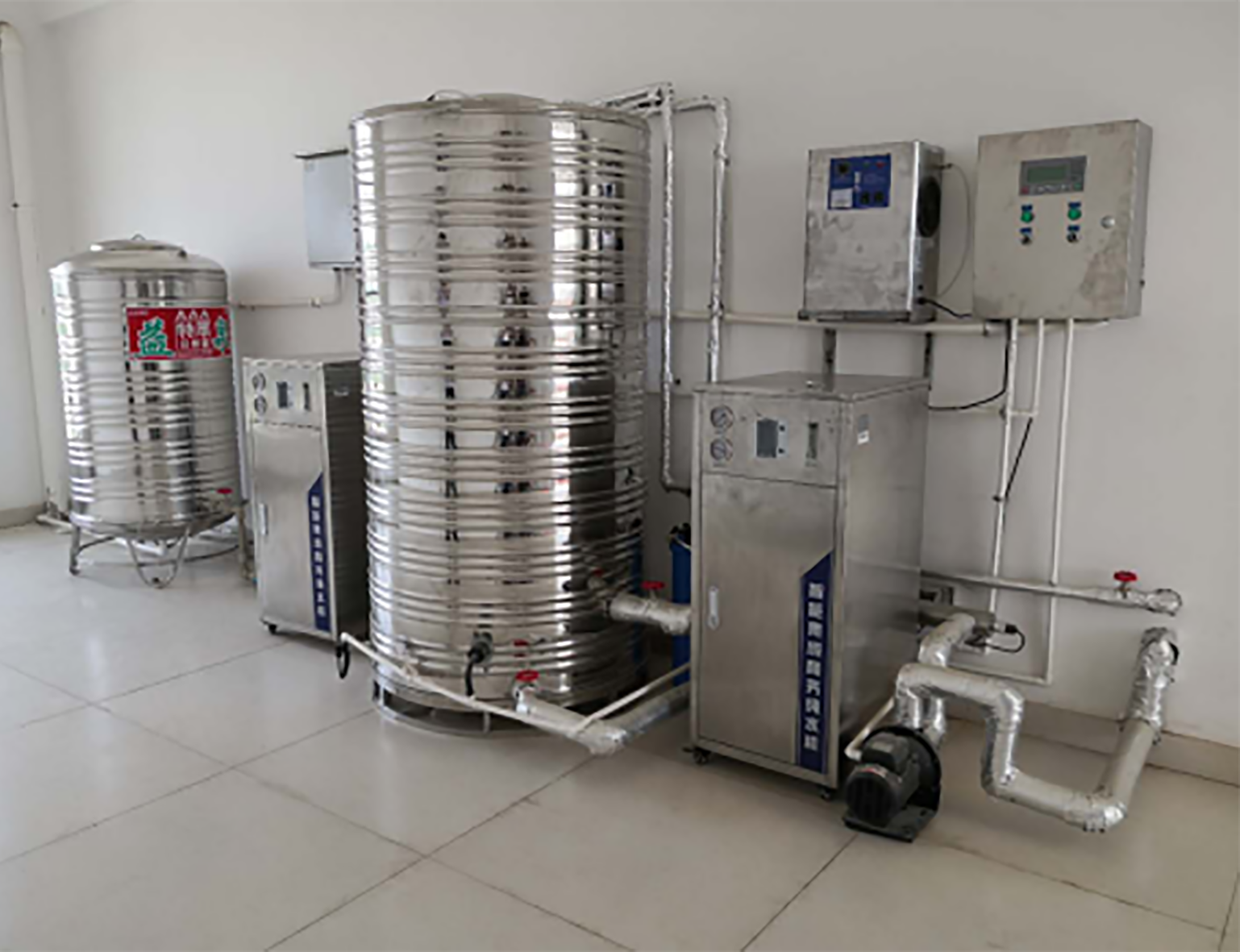 靈山(shān)縣正久實驗中學